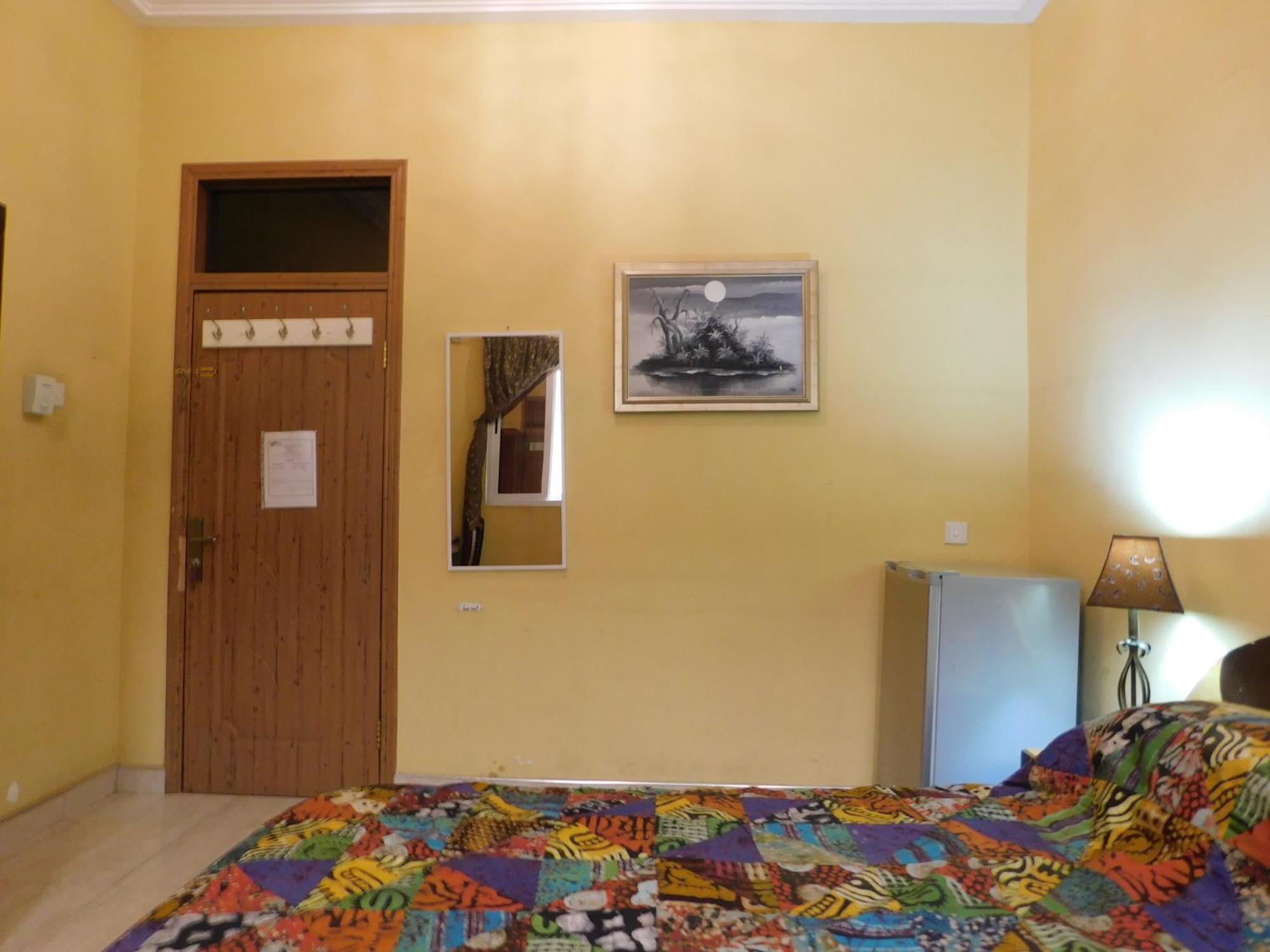 Jesiwa B'S Little Palace Άκρα Εξωτερικό φωτογραφία
